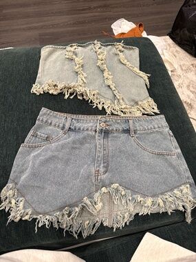Frayed denim mini skirt set